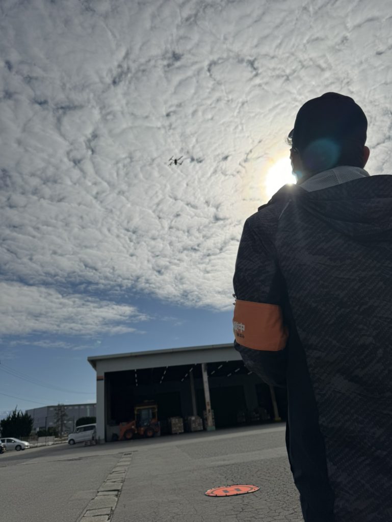 ソーラーパネルの空撮点検